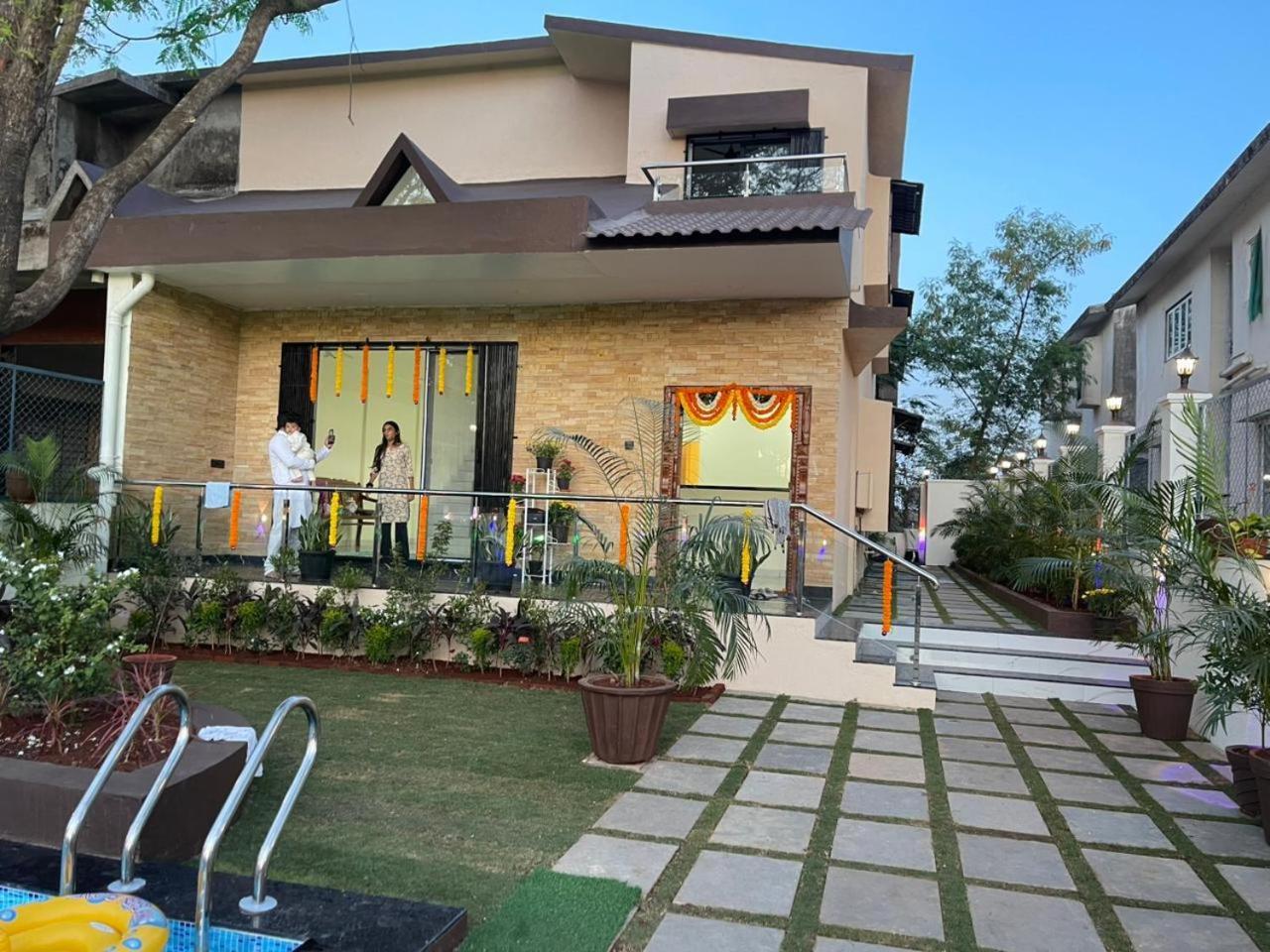 Mannat Villa With Swimming Pool And Garden 로나발라 외부 사진