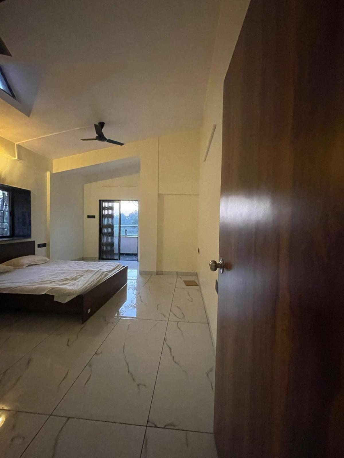 Mannat Villa With Swimming Pool And Garden 로나발라 외부 사진